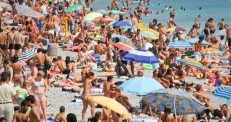 Spain Weather Soars, Canary Islands Not Affected