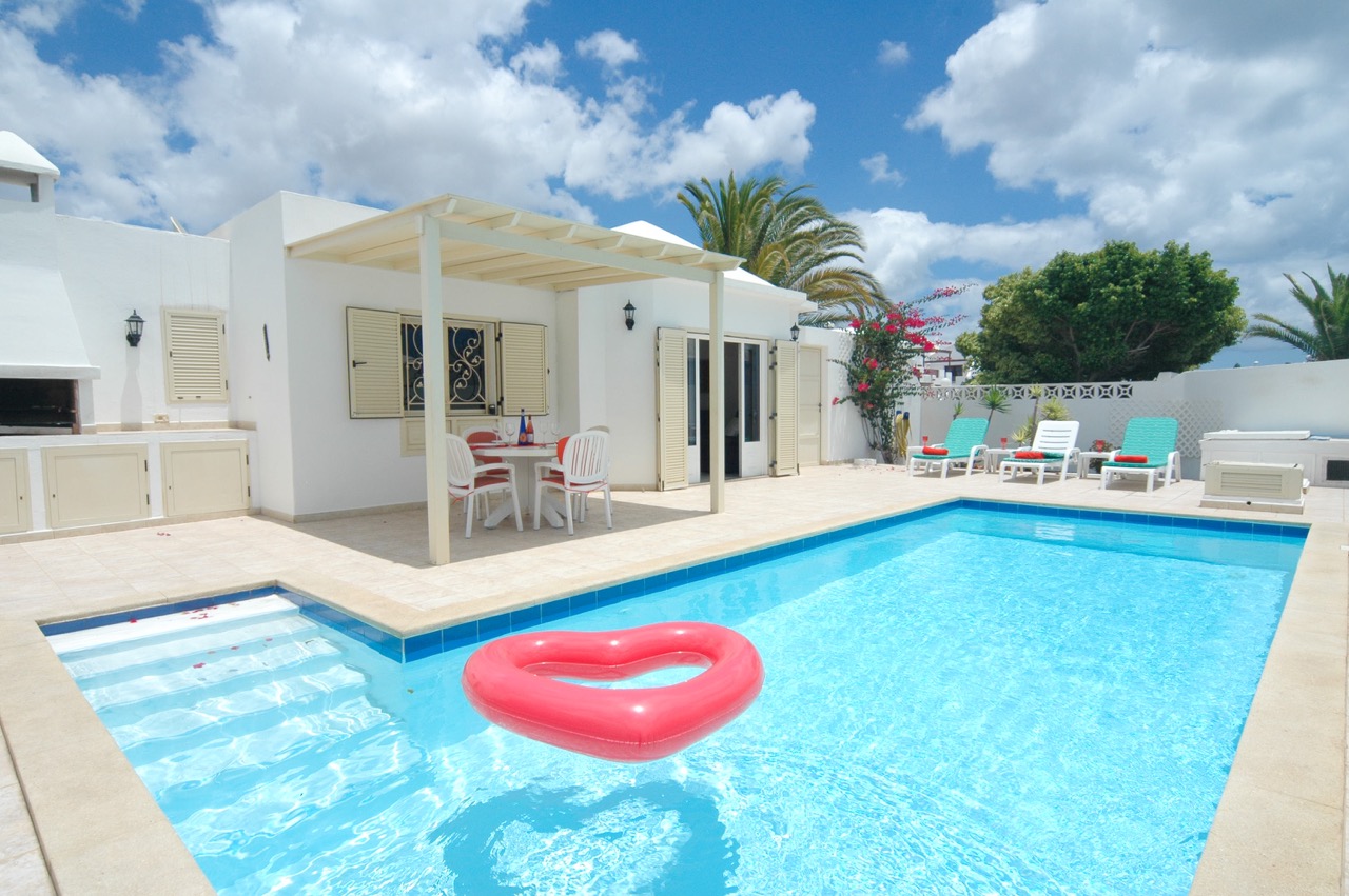 Lanzarote Holiday Villas