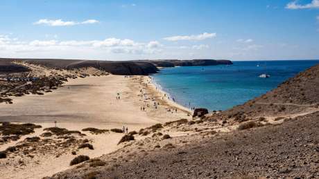Papagayo Could Limit Visitor Cars to 500 a Day