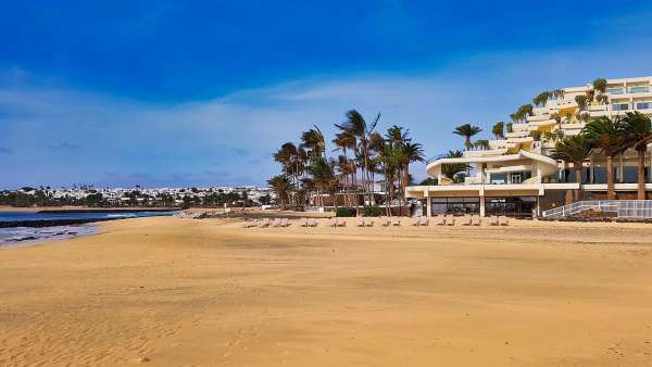 Lanzarote Heatwave Intensifies as Temperatures Set to Climb Above 30°C Across the Island
