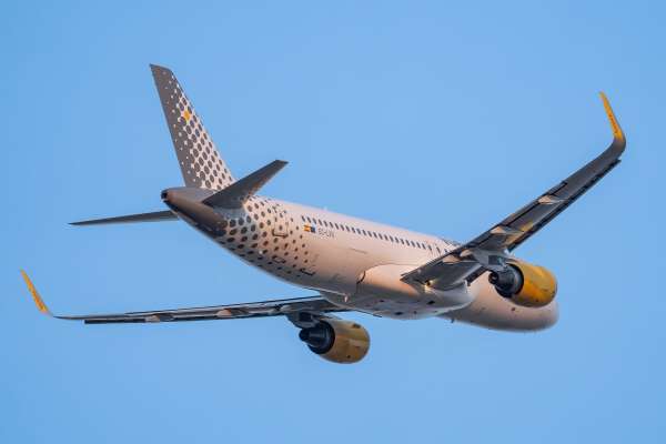 Vueling Launches Canary Islands Yellow Day Sale with Lanzarote Flights from €14