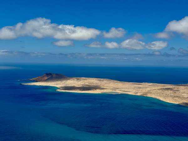 Canary Islands Tourism Records First Significant April Slowdown in Five Years