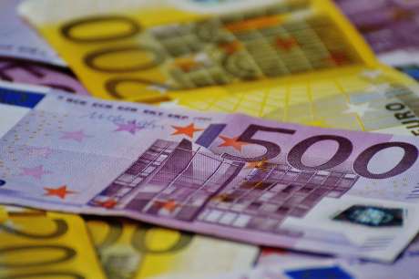 Canaries Will Stay on the New Euro Banknotes
